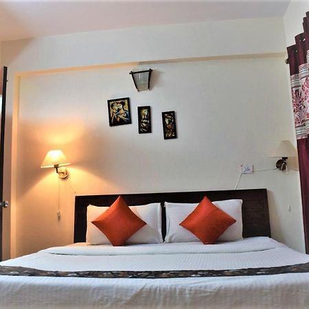 Premium 2 Bhk Green Suites Arpora Esterno foto